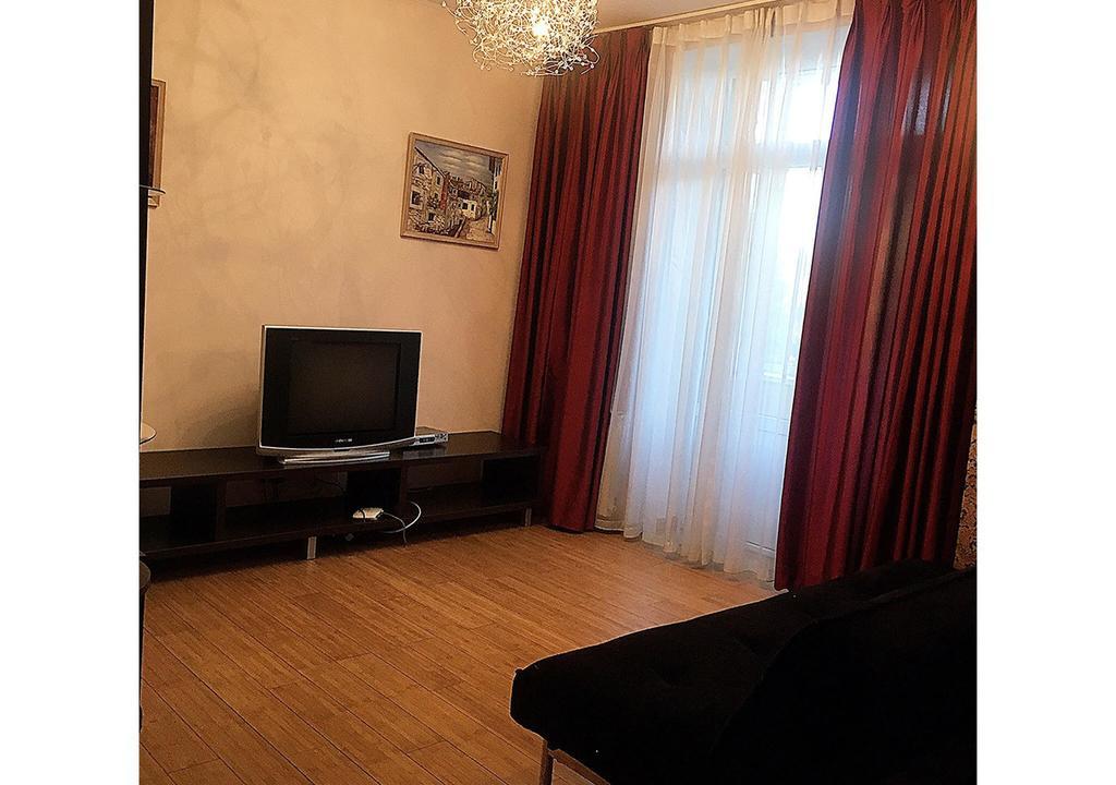 קייב Apartment On Lukyanovska מראה חיצוני תמונה